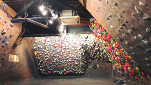 東京都のクライミング施設「クライミングジム VOLNY（ボルニー）」